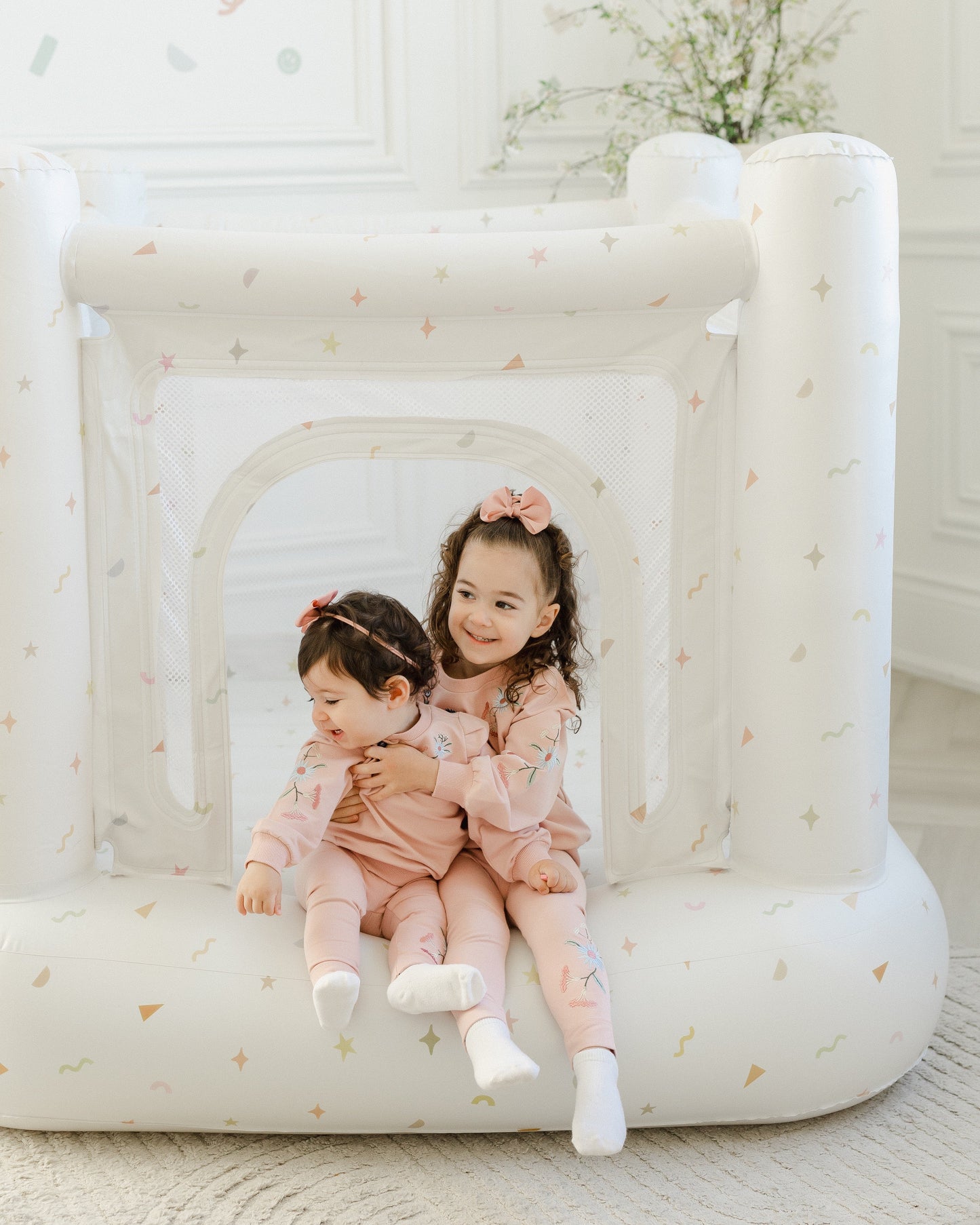 Magic Bounce House – Mini Cordless Indoor Bouncer