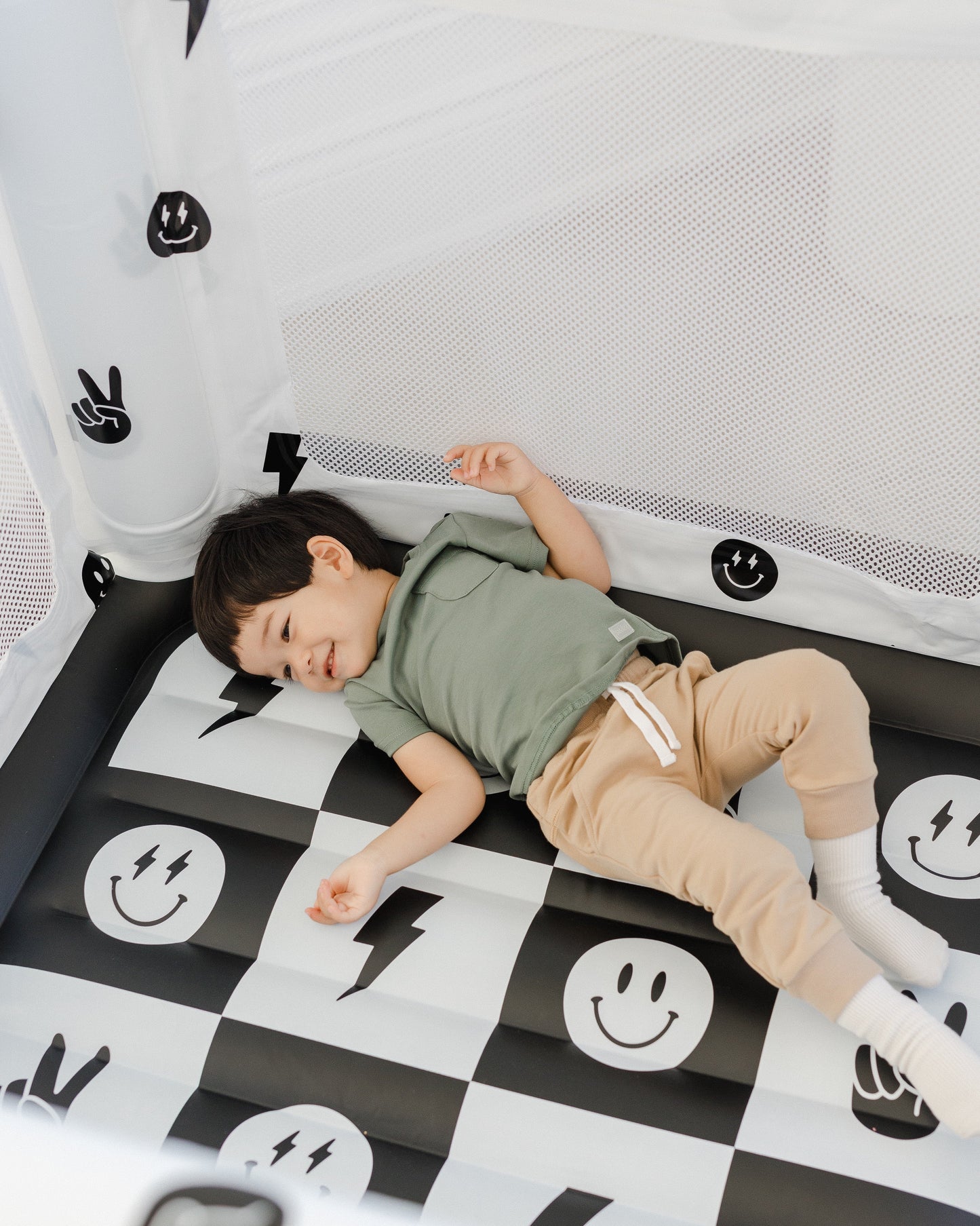 Magic Bounce House – Mini Cordless Indoor Bouncer