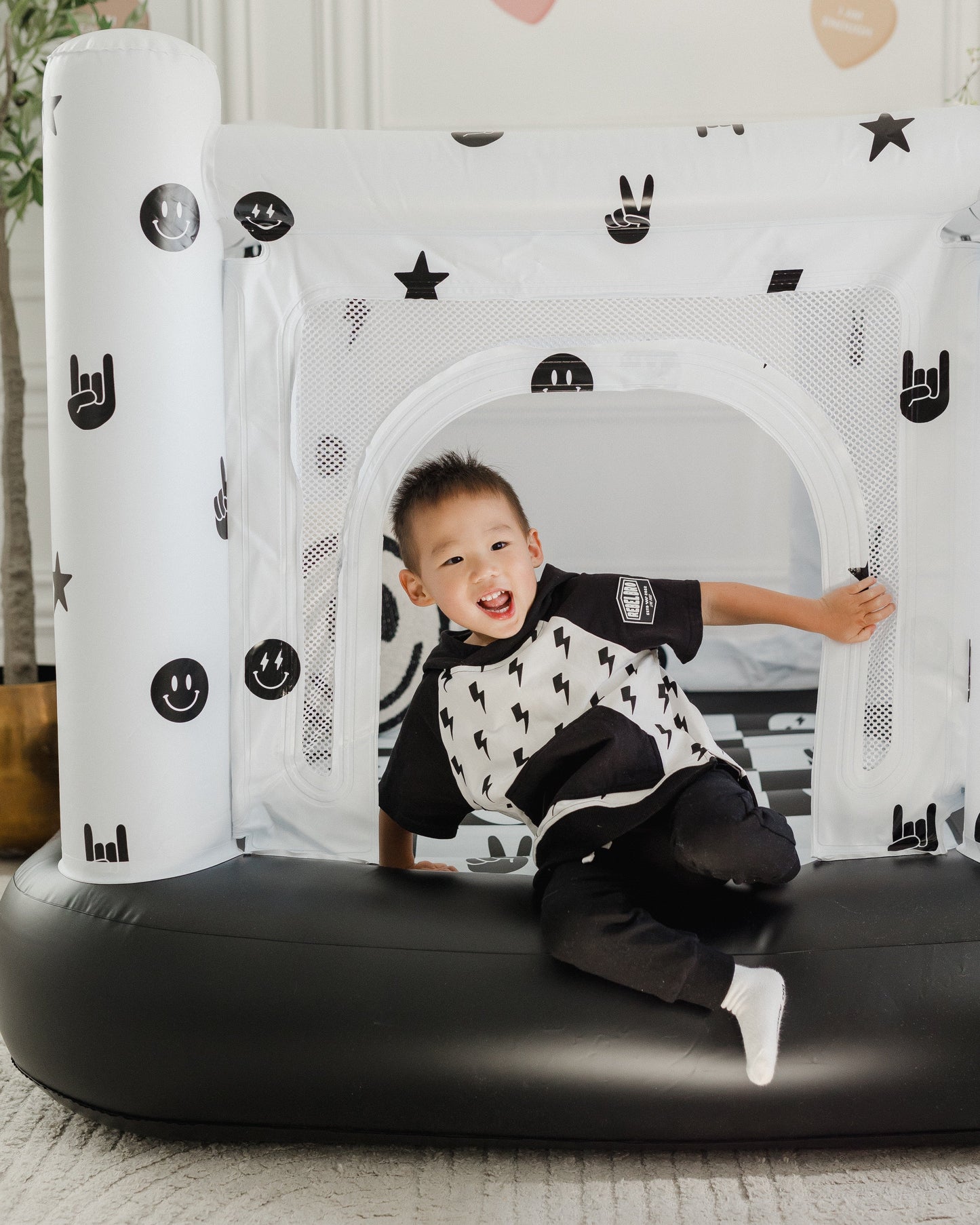 Magic Bounce House – Mini Cordless Indoor Bouncer