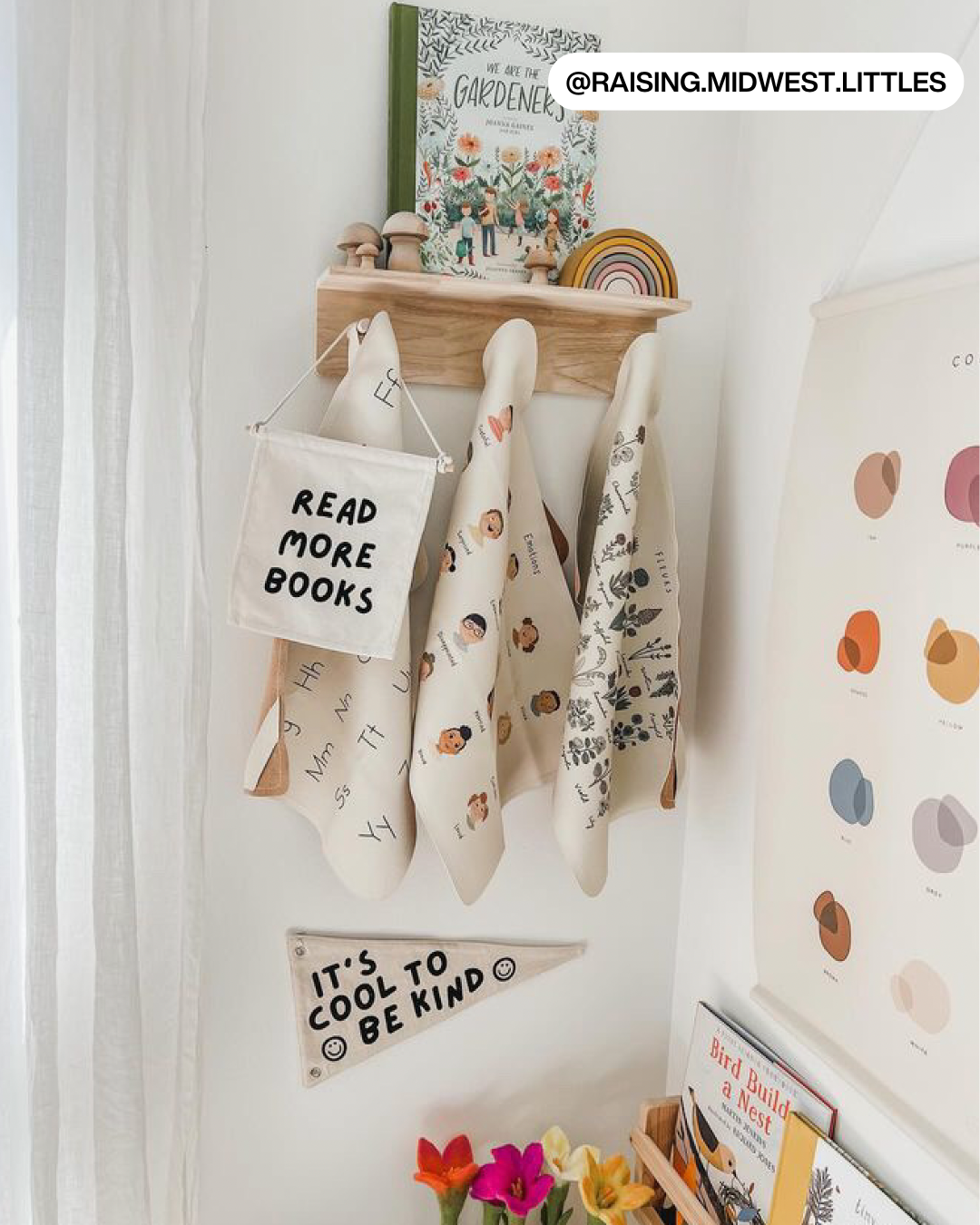 Read More Books Canvas Hang Sign