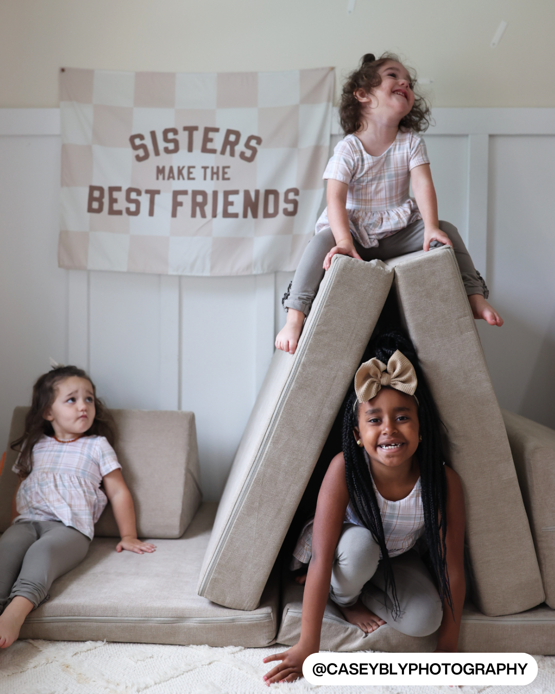Sisters Make The Best Friends Banner