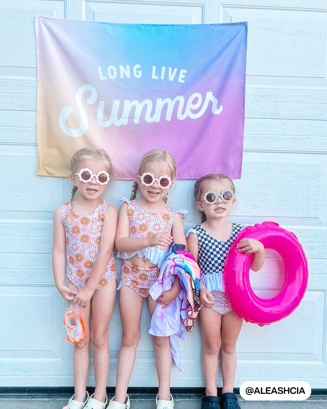 Long Live Summer Banner (Pink)