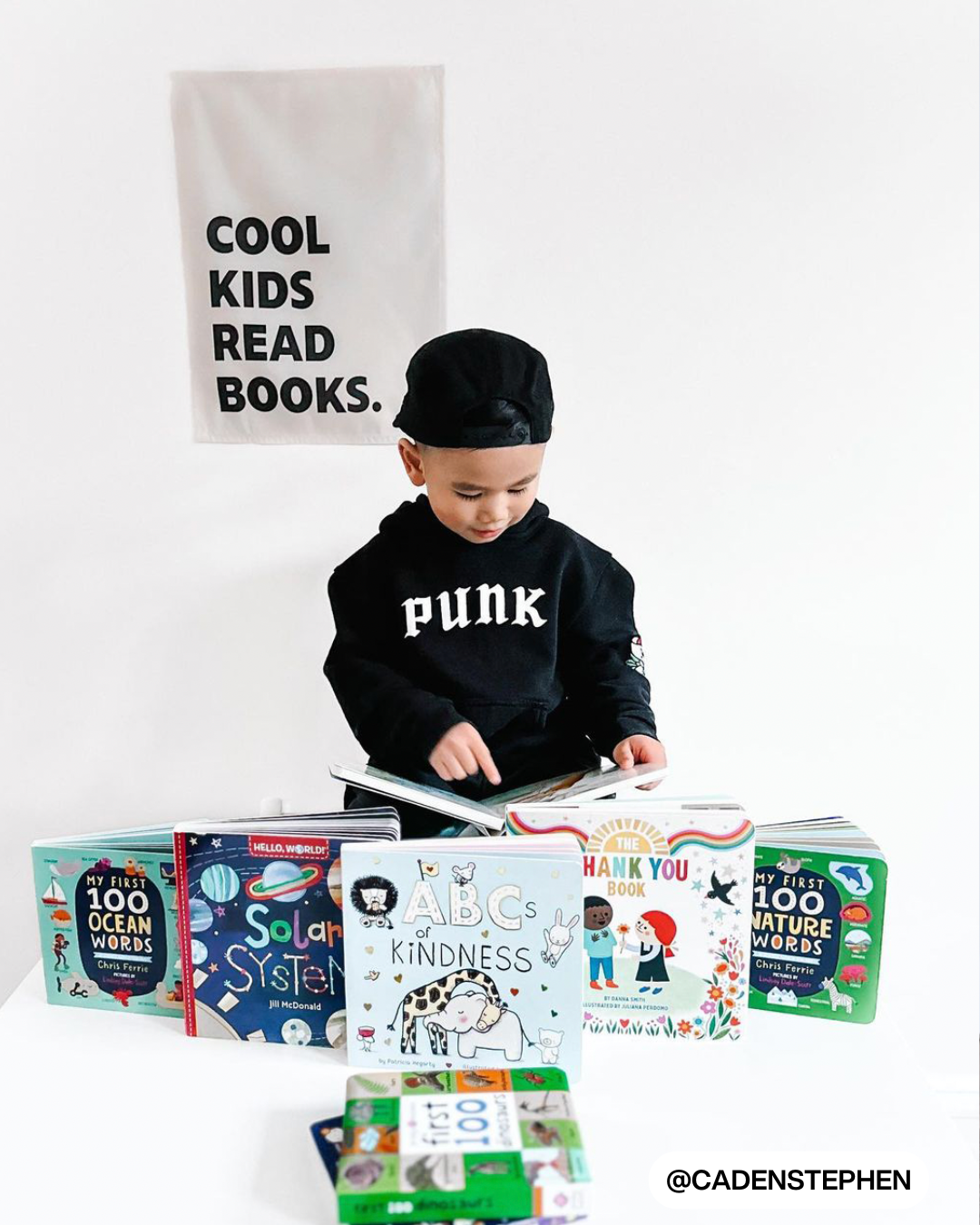 Cool Kids Read Books Banner